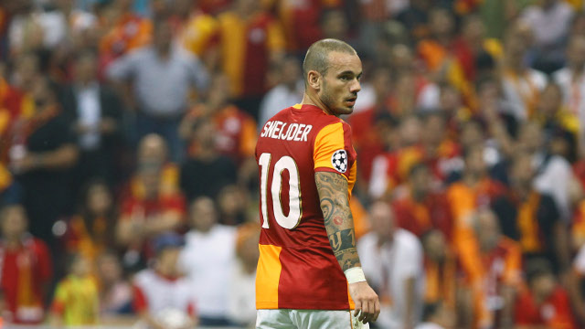 Galatasaray vs Beşiktaş live score, H2H and lineups